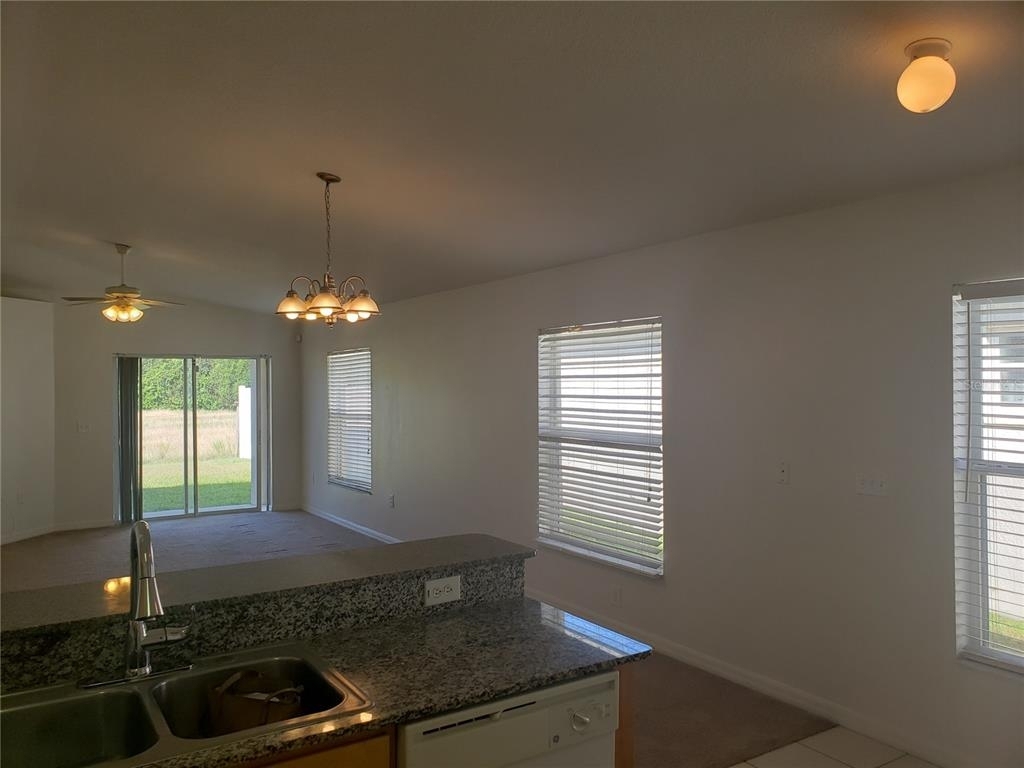 7940 Carriage Pointe Drive - Photo 9