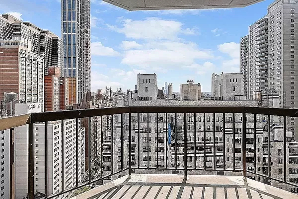 360 East 57th Street - Photo 8
