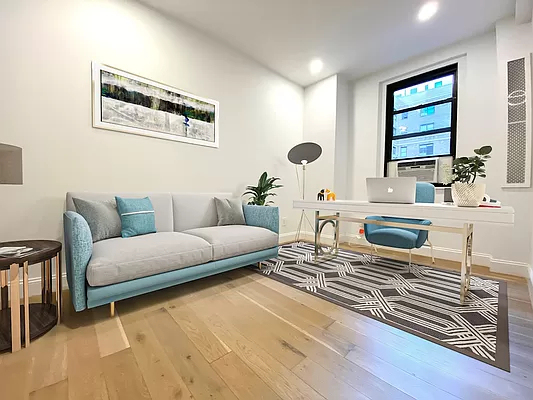  East 48th Street - Photo 2
