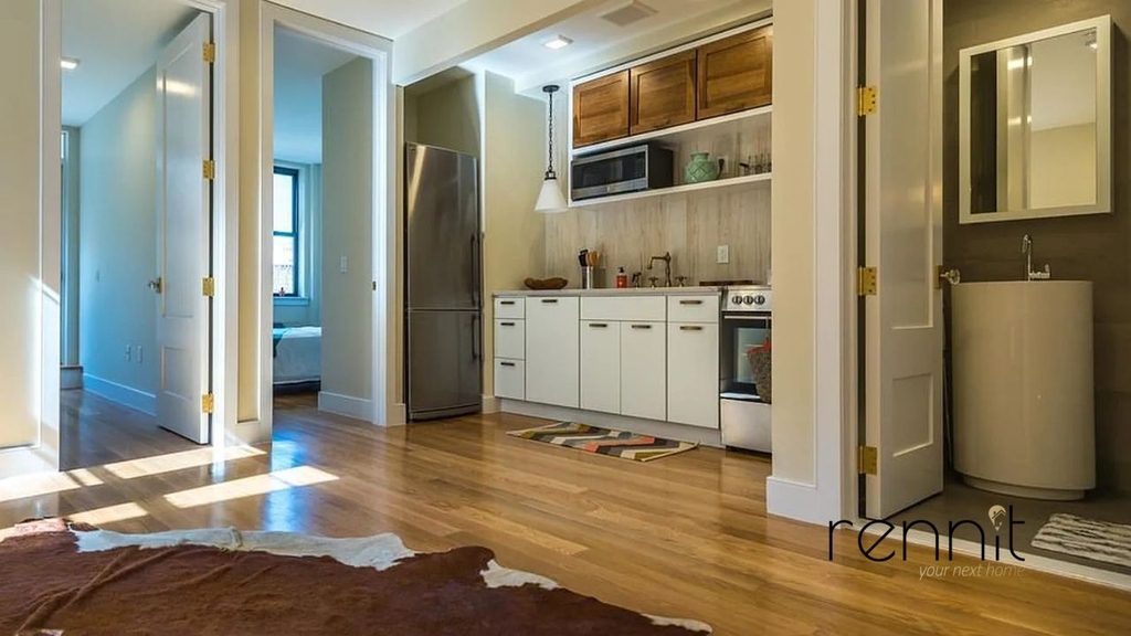 1633 Dekalb Avenue - Photo 5