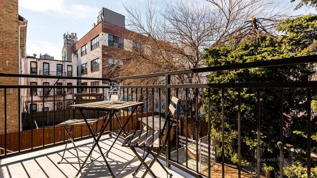 1633 Dekalb Avenue - Photo 4