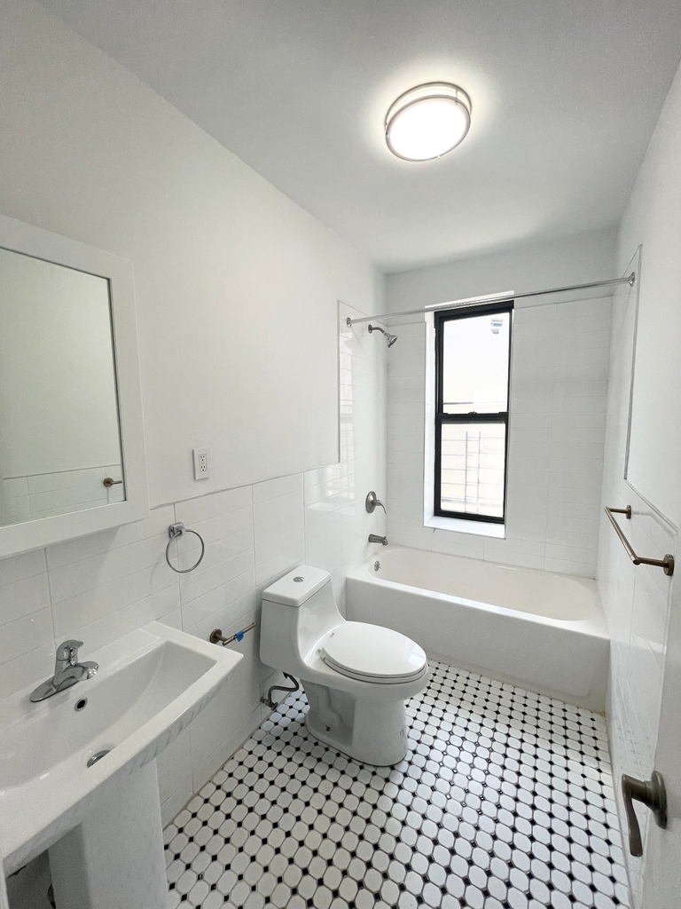 565 West 162nd Street - Photo 4