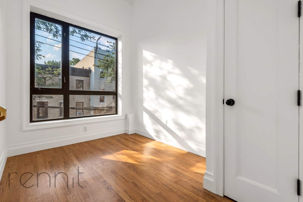 1622 Summerfield Street - Photo 3