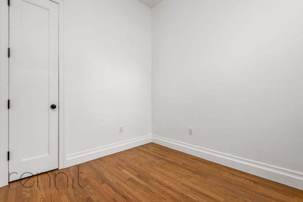 1622 Summerfield Street - Photo 2