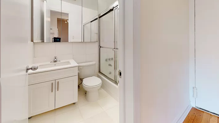 305 West 13th Street - Photo 7