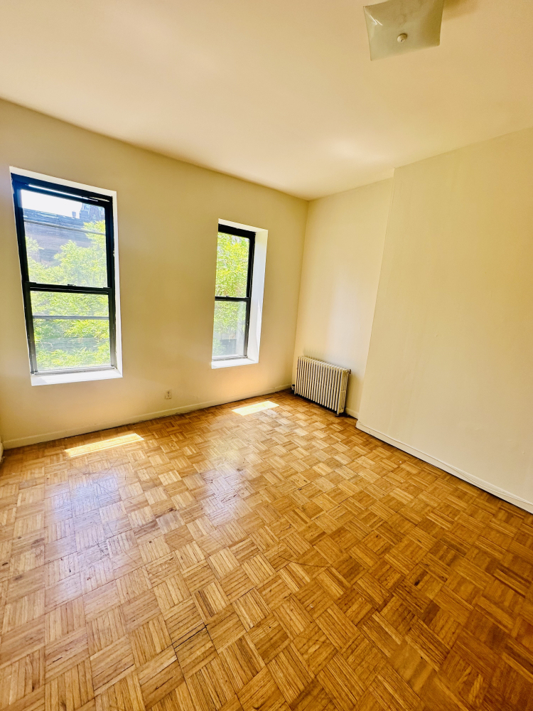 323a East 89th Street - Photo 0
