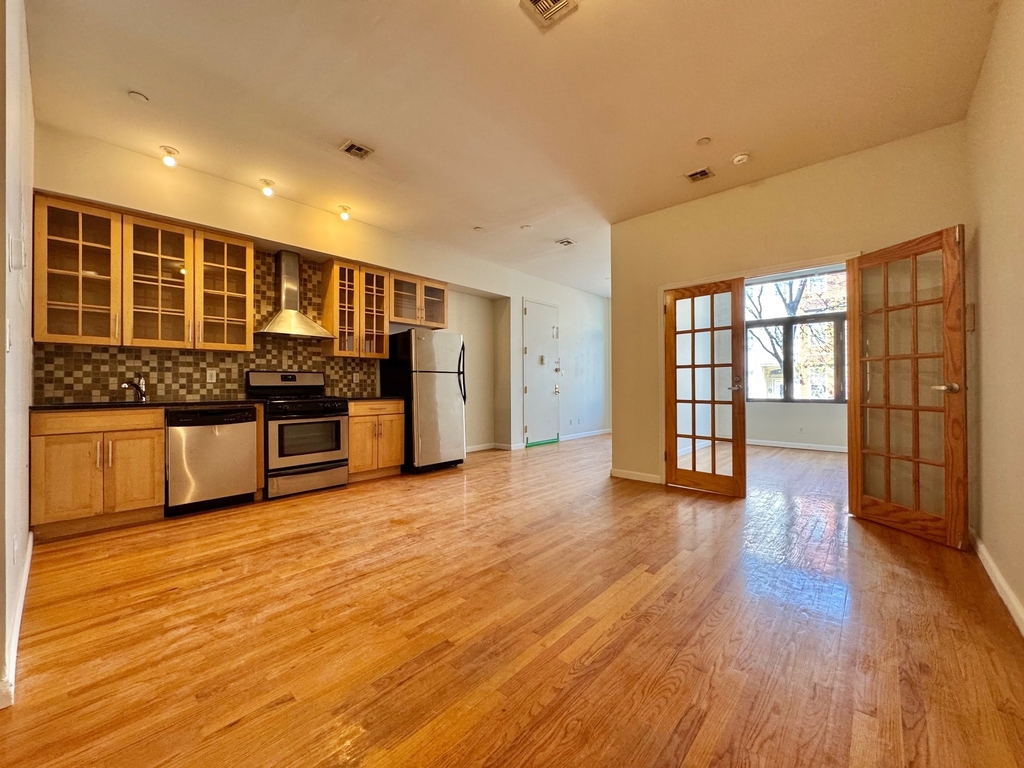 18 Goodwin Place - Photo 1