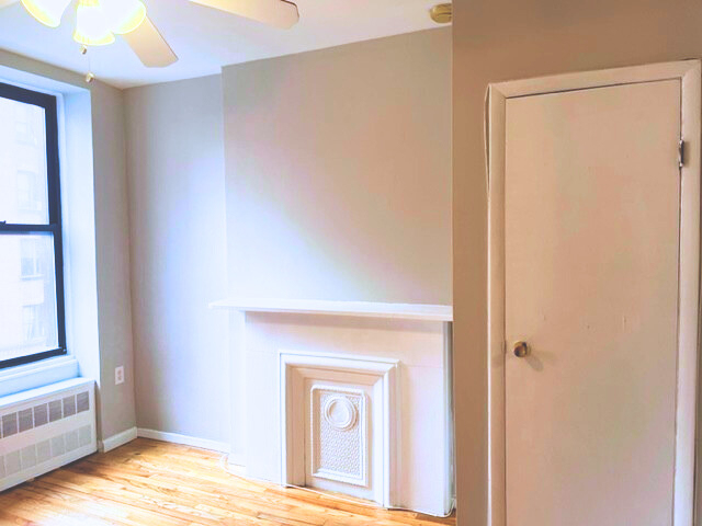 219 East 28th Street - Photo 0