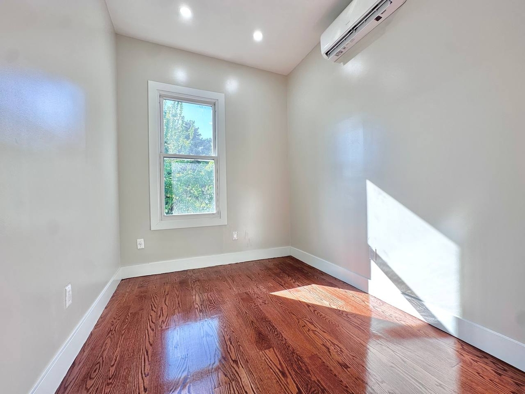 1611 Hancock Street - Photo 18