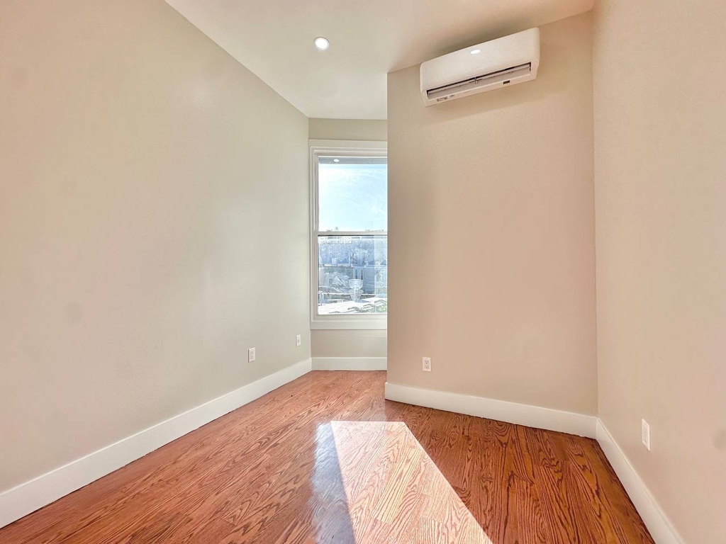 1611 Hancock Street - Photo 7
