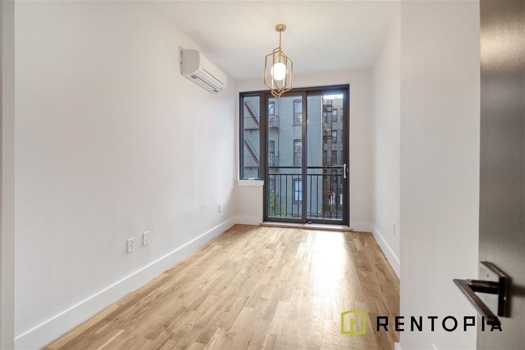295 North 7th Street - Photo 1