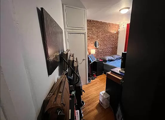 370 West 46th Street - Photo 5