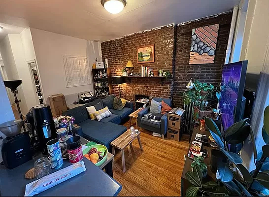 370 West 46th Street - Photo 2
