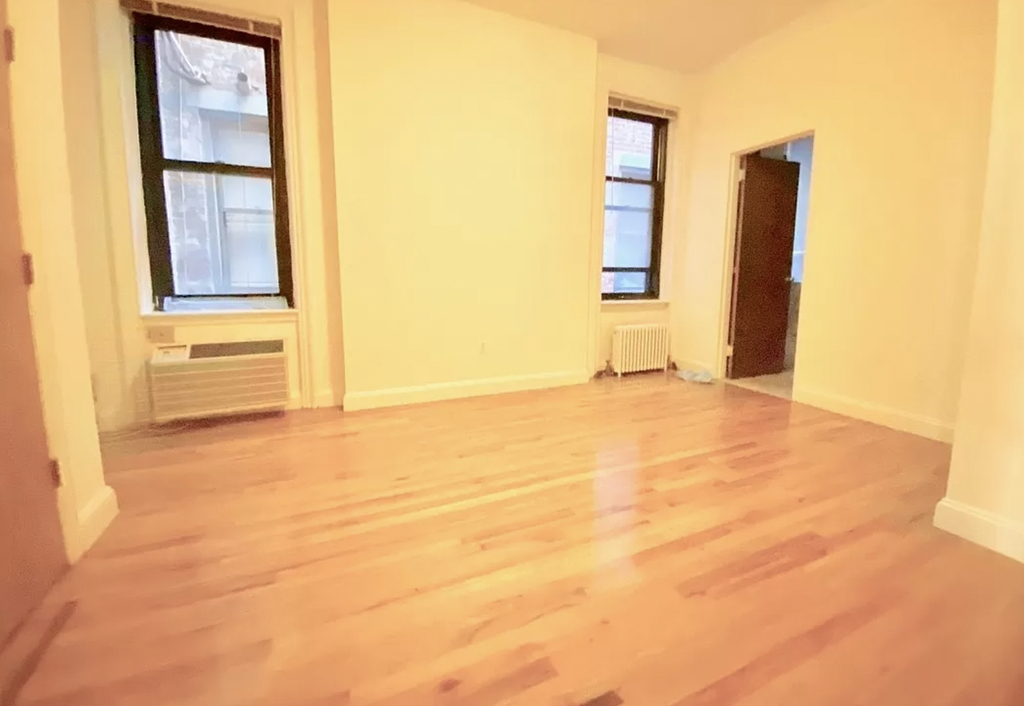 East 24th Street off 3rd Ave - Photo 5