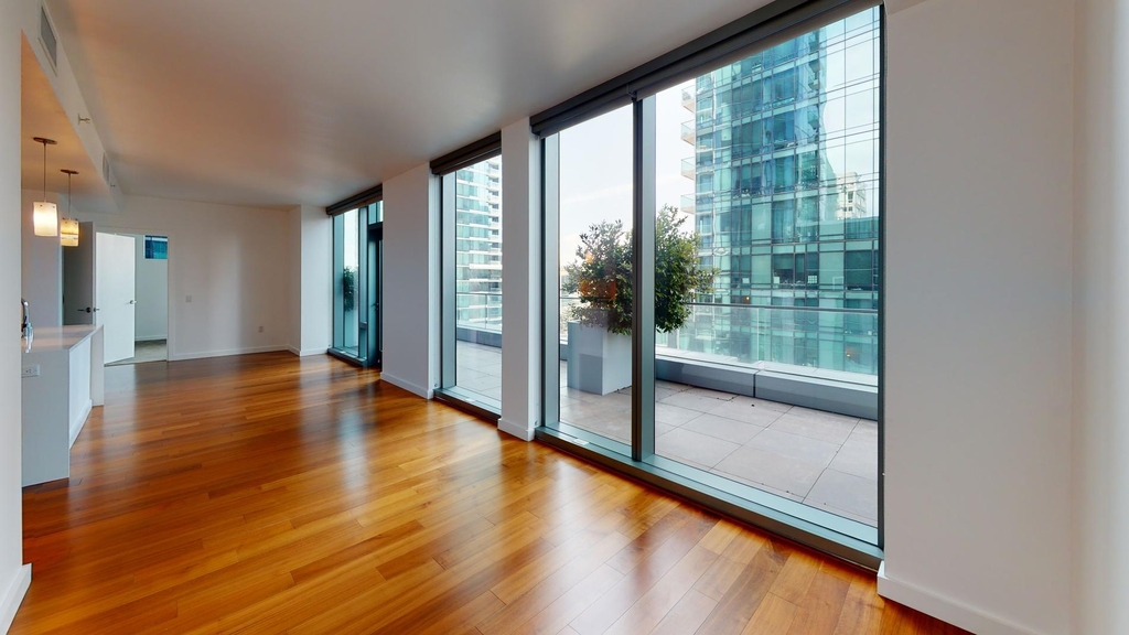 399 Fremont St - Photo 2