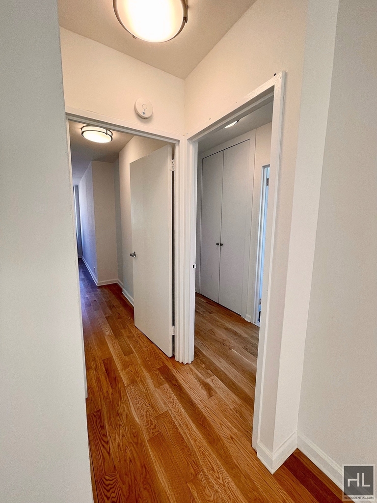 East 34 Street - Photo 2