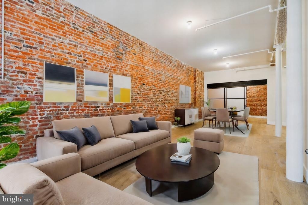 32 Strawberry Street St - Photo 0