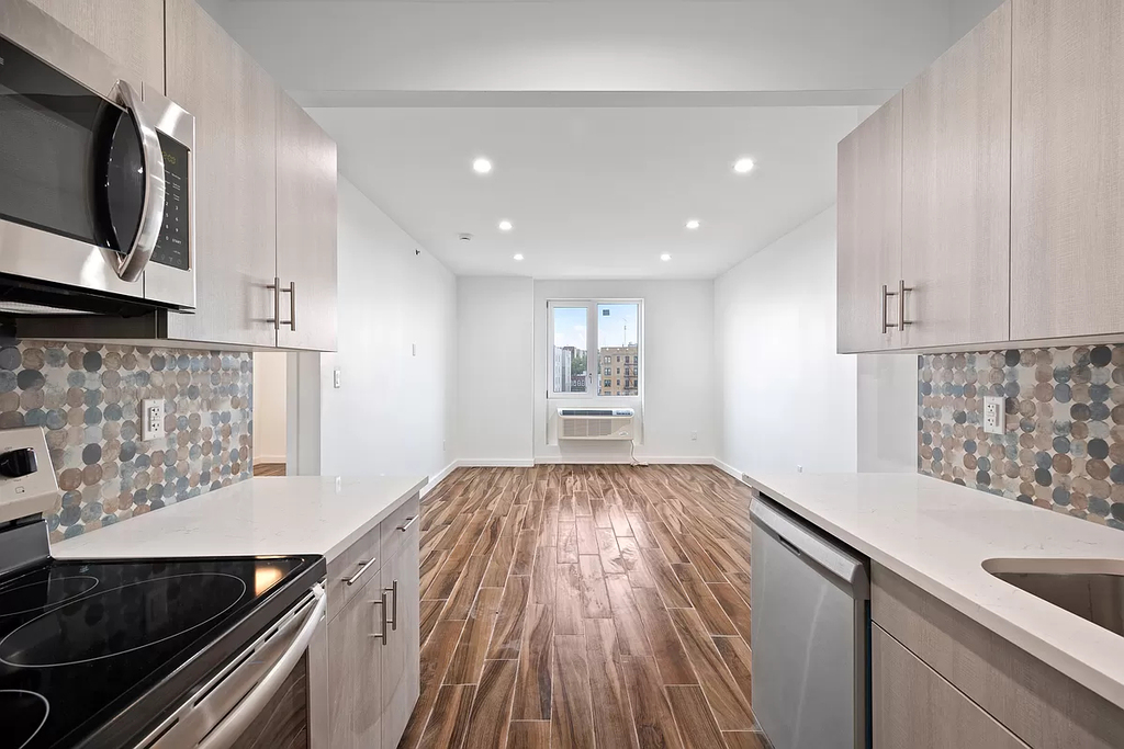 906 East New York Avenue - Photo 2