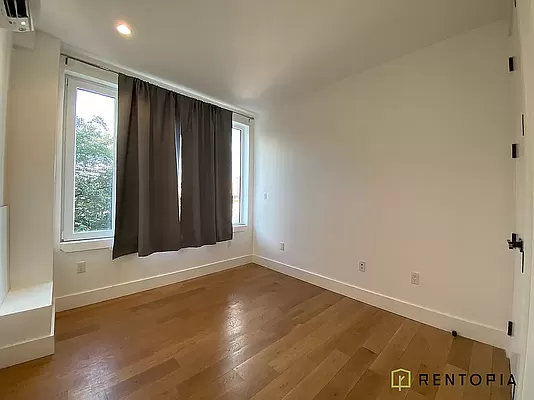 108 Havemeyer Street - Photo 1