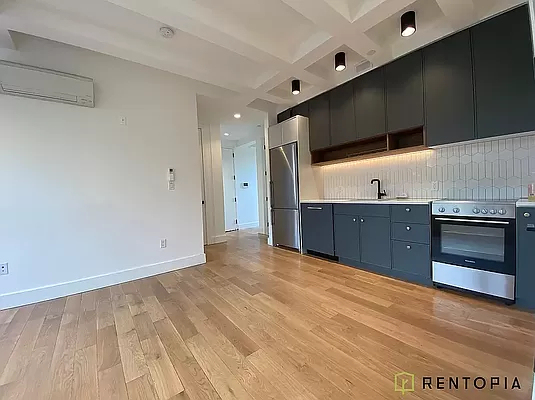 108 Havemeyer Street - Photo 0