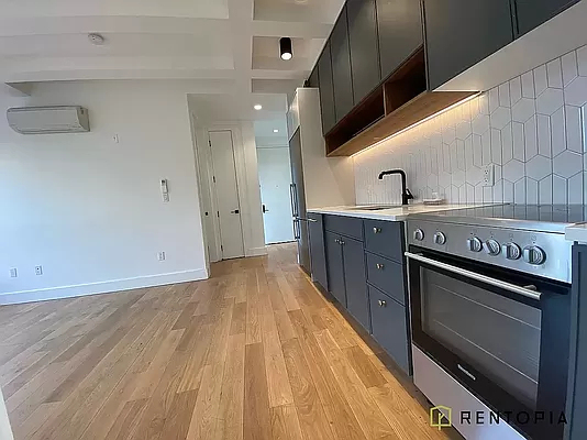 108 Havemeyer Street - Photo 2