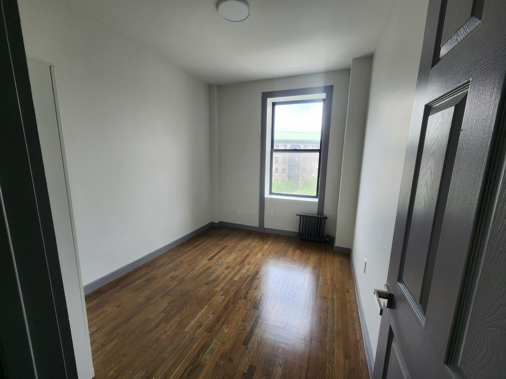 550 West 157th Street - Photo 8