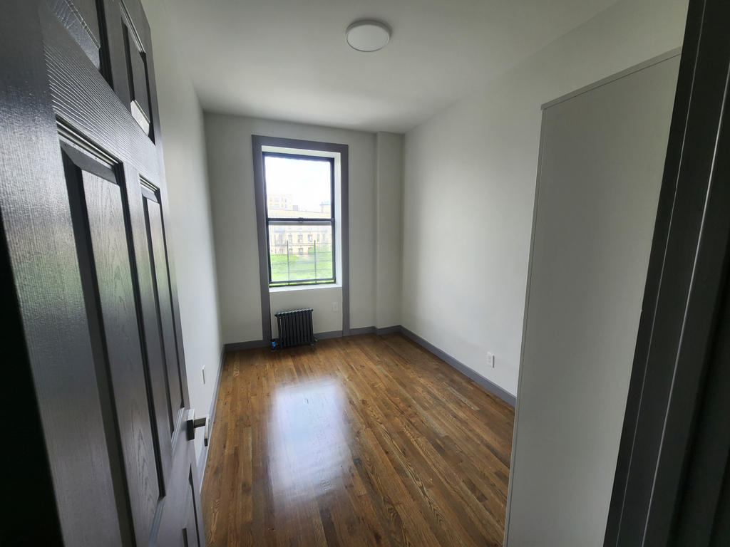 550 West 157th Street - Photo 9