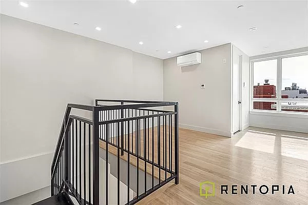 922 Dekalb Avenue - Photo 3