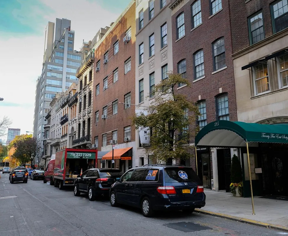 East 67 Street - Photo 9