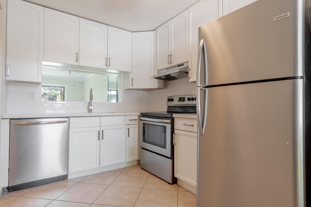 1272 S Military Trail - Photo 7