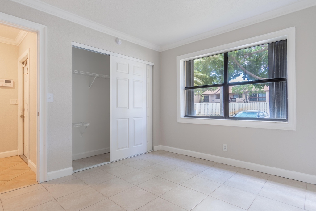 1272 S Military Trail - Photo 9
