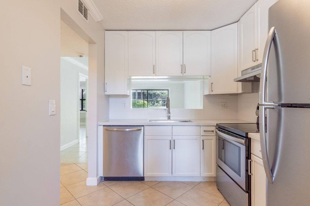 1272 S Military Trail - Photo 6