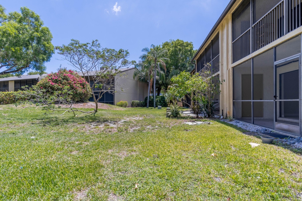 1272 S Military Trail - Photo 22