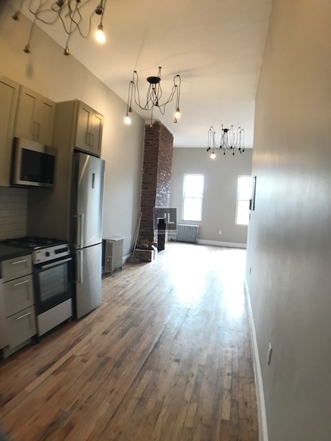 Central Avenue - Photo 3
