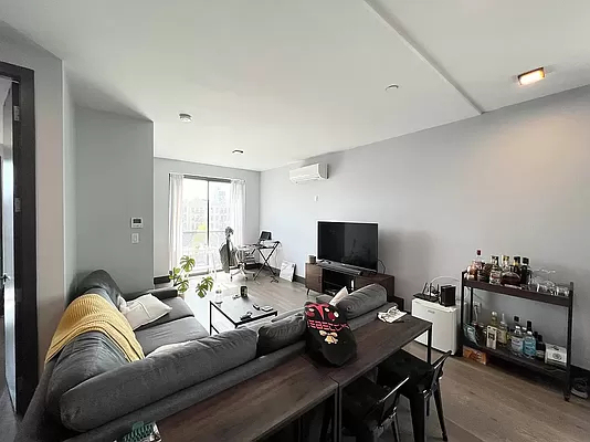 475 Grand Street - Photo 4