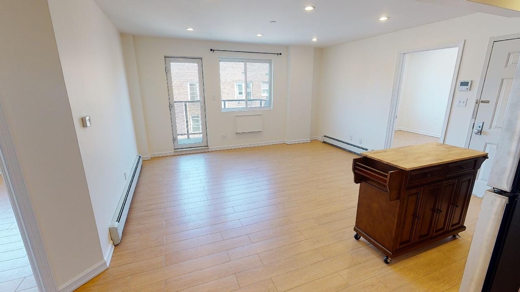 67-19 Austin Street - Photo 4