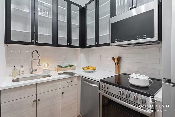 855 Dekalb Avenue - Photo 12