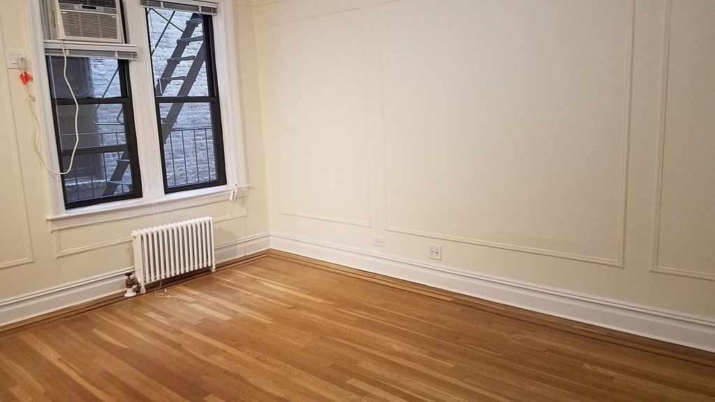 Copy of east 51st st - Photo 0