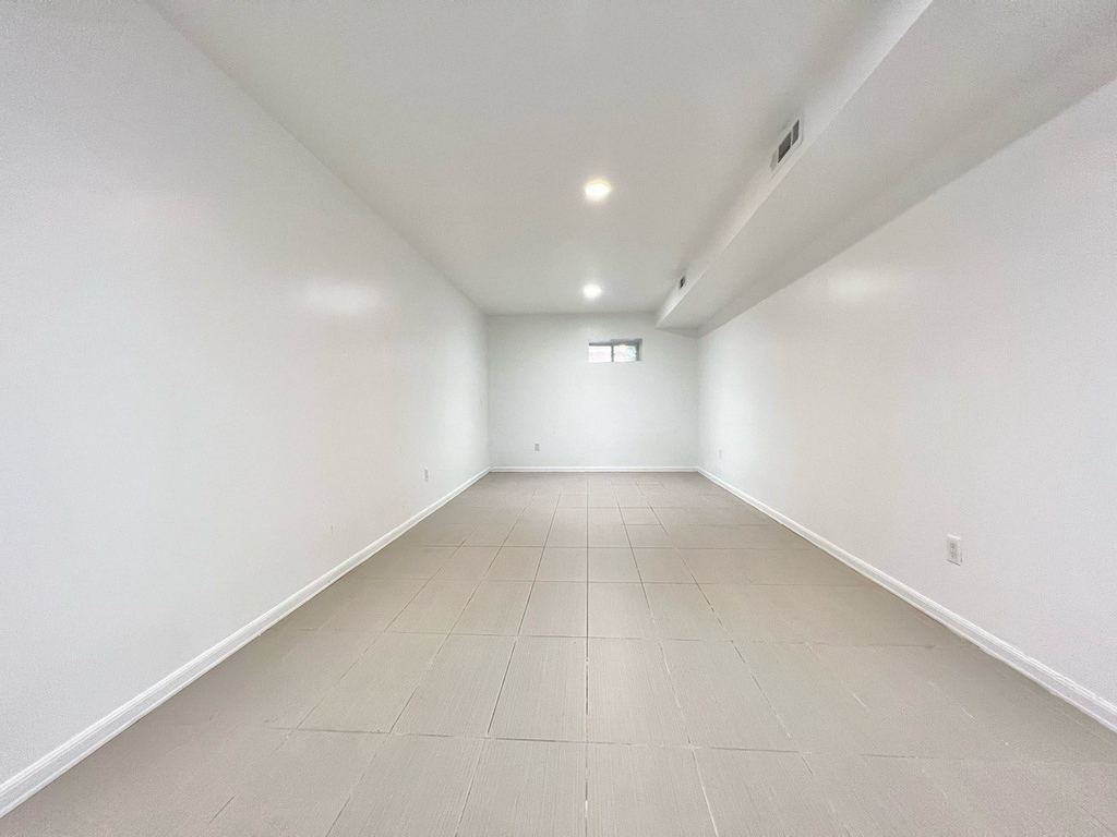 259 Jefferson Street - Photo 2