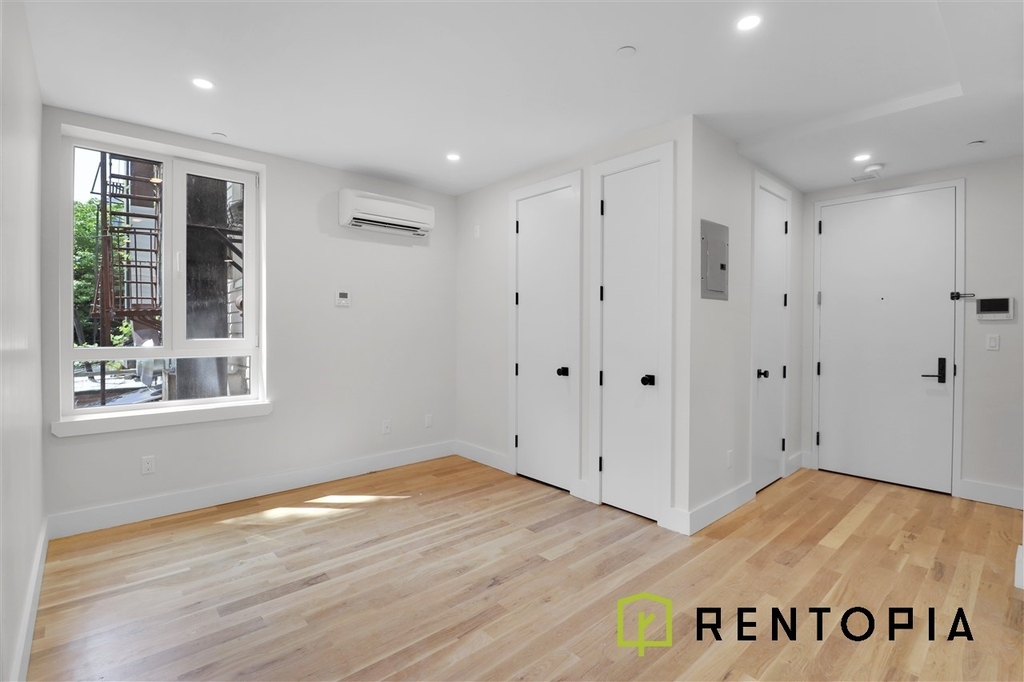 438 Union Avenue - Photo 3