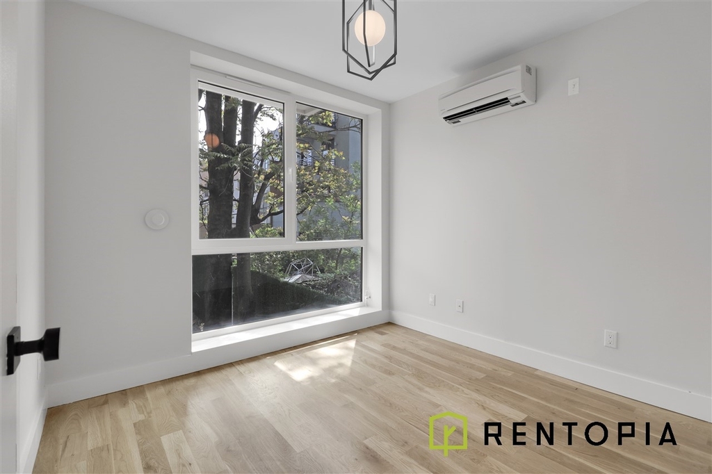 438 Union Avenue - Photo 4