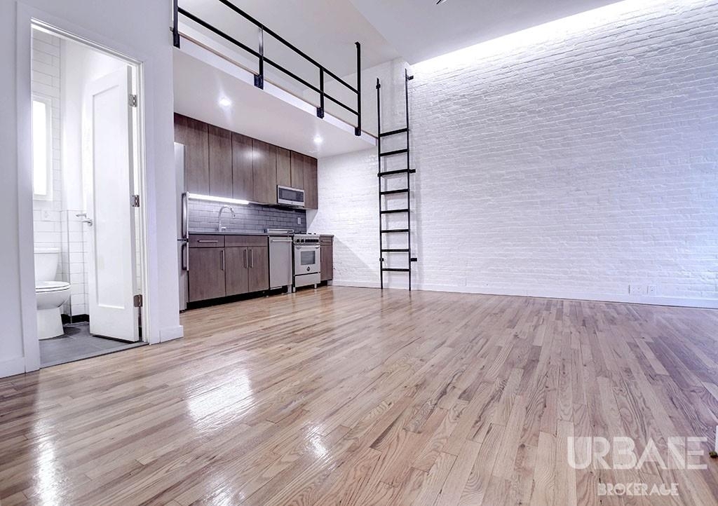 123 Bank Street - Photo 0