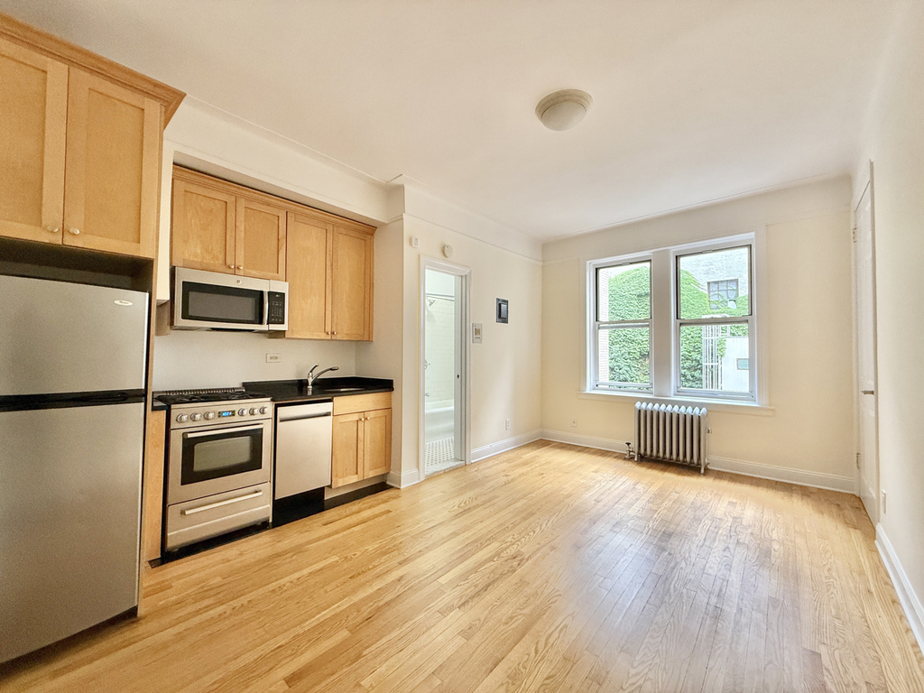 West 13th Street - Photo 0