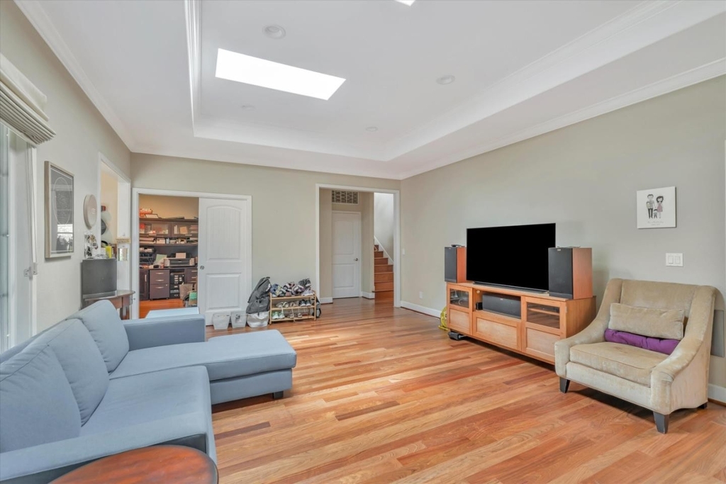 130 Heather Ln - Photo 3