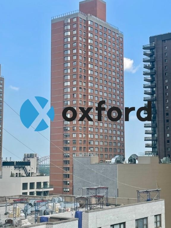 400 East 89th Street, 14N - Photo 3
