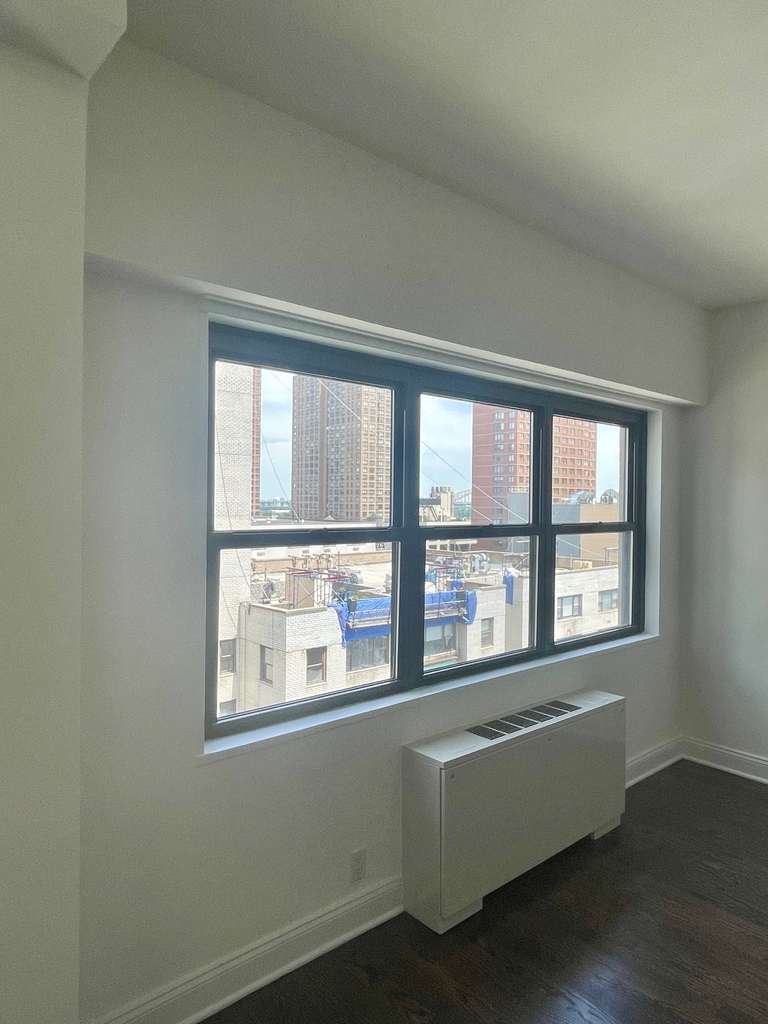 400 East 89th Street, 14N - Photo 2