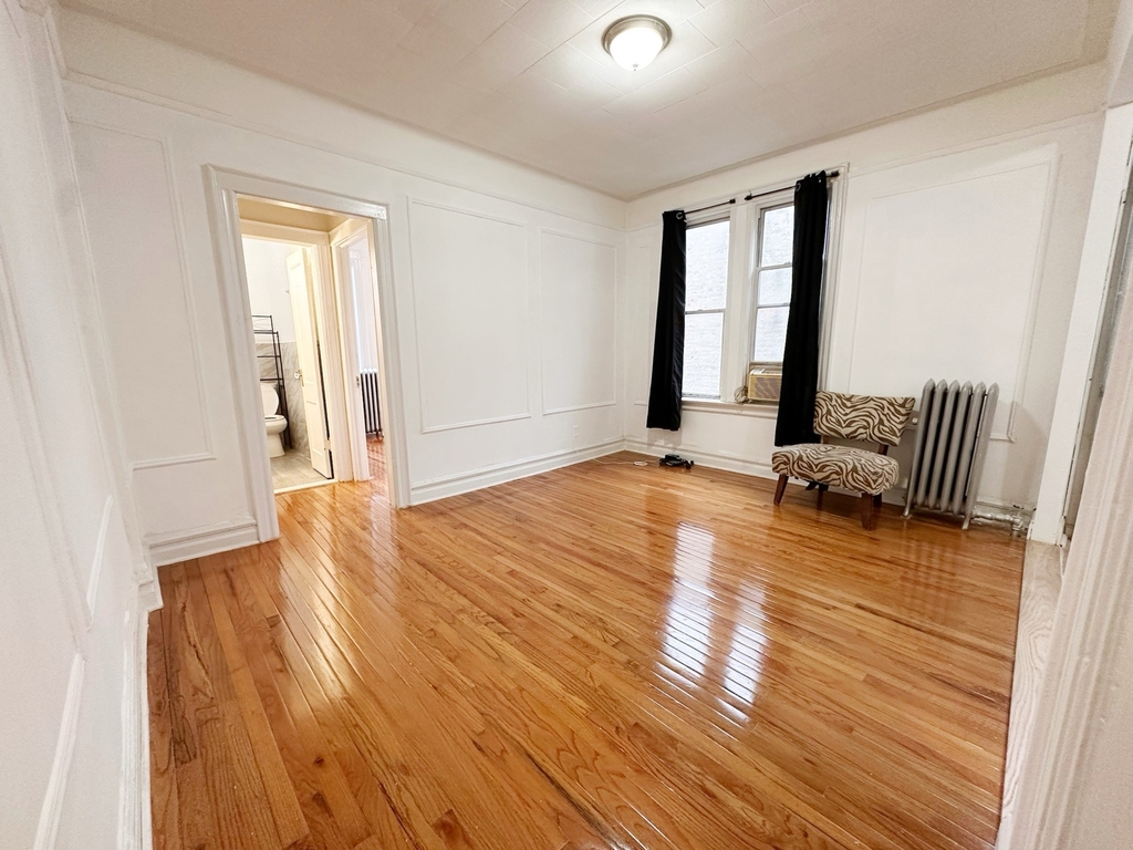 91st street and 3rd Avenue  - Photo 1