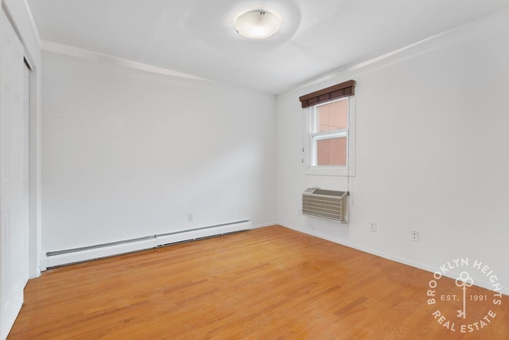 346 Warren Street - Photo 6