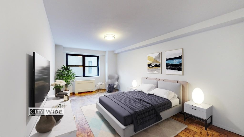 East 89th Street - Photo 1