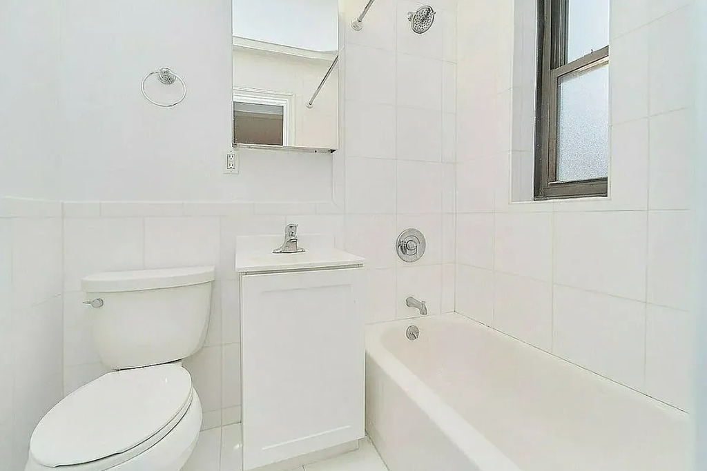 west 101 street - Photo 3